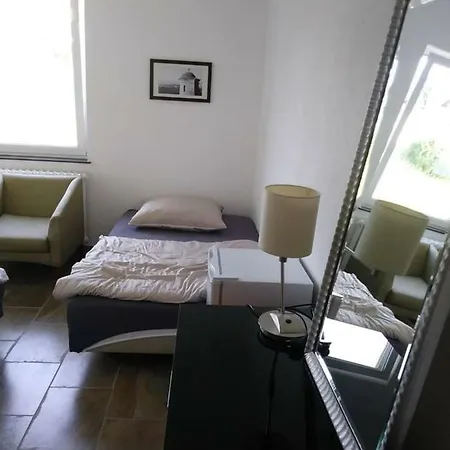 Gastehaus Naher Porsche Fabrik Zimmer/room 1 Holiday home Stuttgart